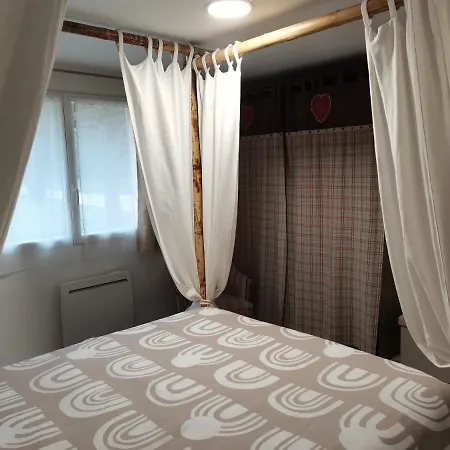 Apartment Le Clos Le Roc Rouge