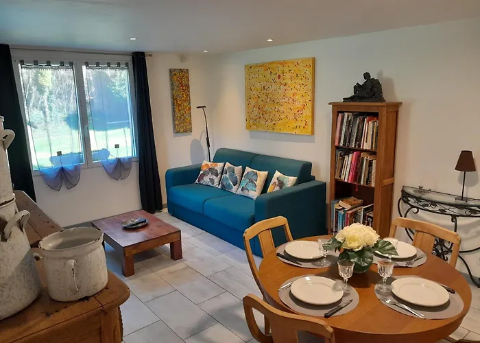 Le Clos Du Roc Rouge 아파트 *