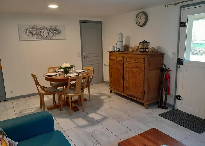 아파트 Le Clos Du Roc Rouge Castels